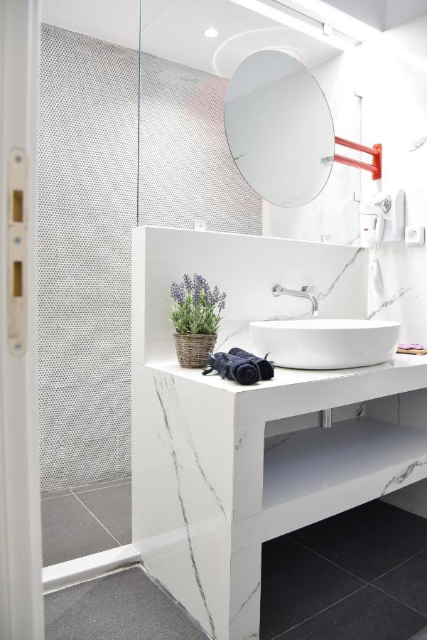 Central44 Yolo Casual Suite Aten Exteriör bild